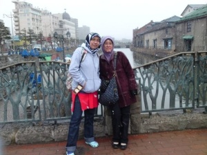 My first visit to Hokkaido in Spring 2009- with my Umi in Otaru and it was snowing!